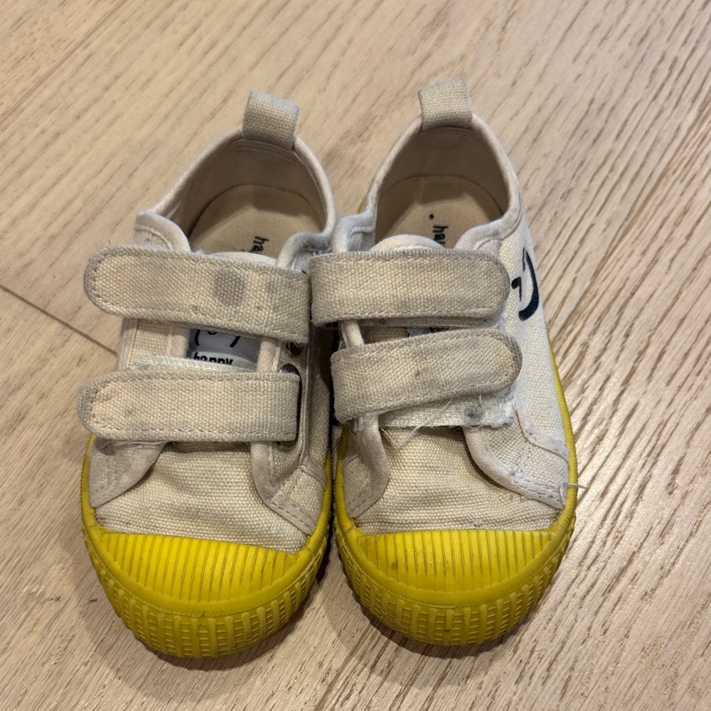 Chic Kids Sneakers with Yellow Soles